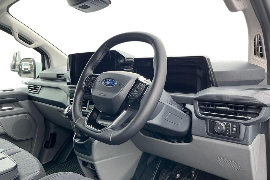 Used Ford TRANSIT CUSTOM NEWCUSTOM30 14