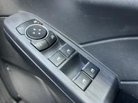 Ford Kuga Photo 39