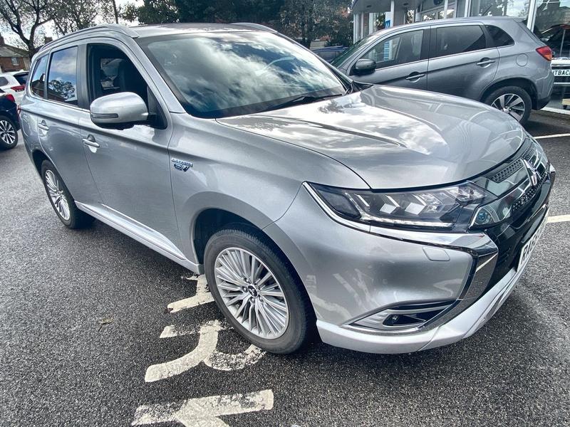 Used 2019 Mitsubishi Outlander 2.4h TwinMotor 13.8kWh 4h SUV 5dr Petrol Plug-in Hybrid CVT 4WD Euro 6 (s/s) (209 ps) at Poole Subaru