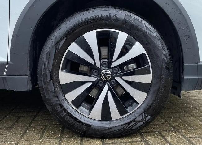 VOLKSWAGEN Taigo Photo 5