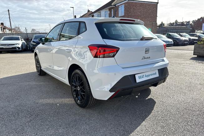 SEAT Ibiza Photo 23