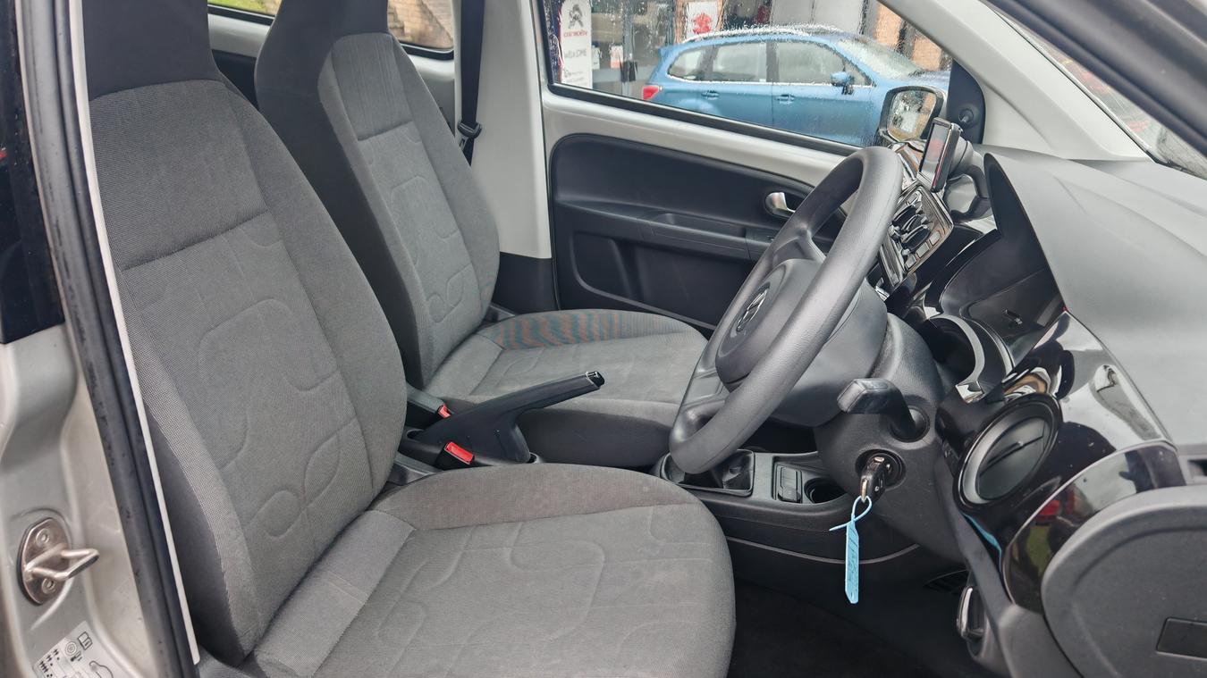 Used Volkswagen up! CA65HHK 6