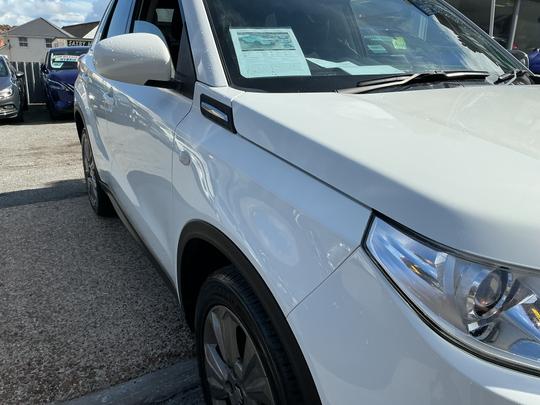 Suzuki Vitara Photo 3