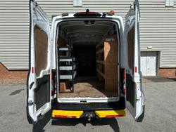 Ford Transit Photo 3