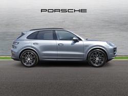 PORSCHE Cayenne Photo 3