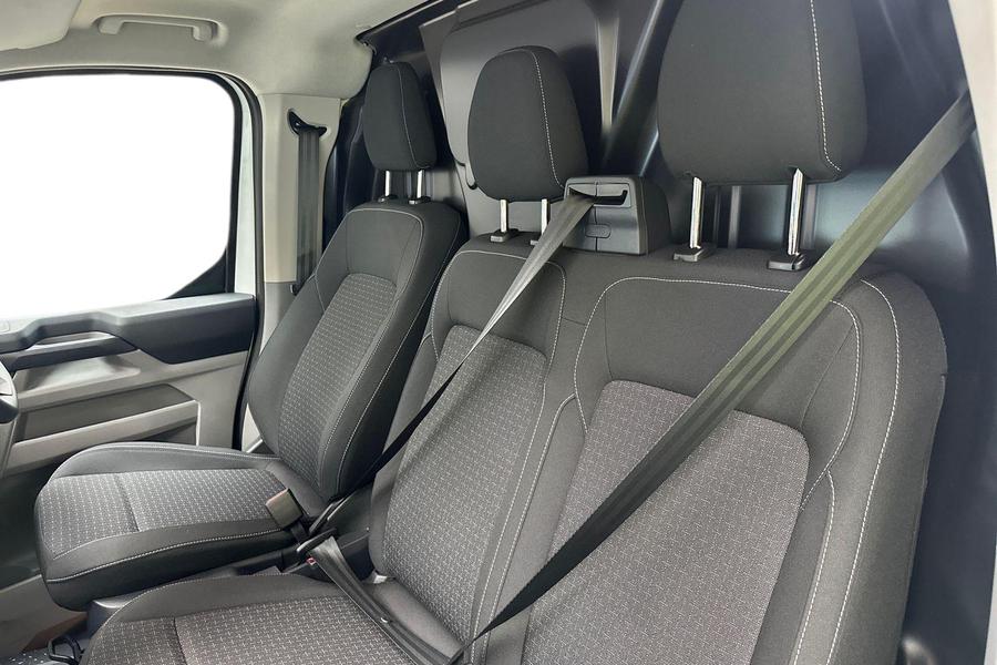 Ford TRANSIT CUSTOM Photo d3f0dc8b-5560-4903-9956-cd220860259a.jpg