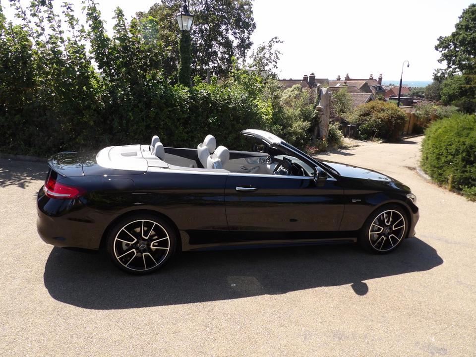 Used Mercedes-Benz C Class AO67VYH 14