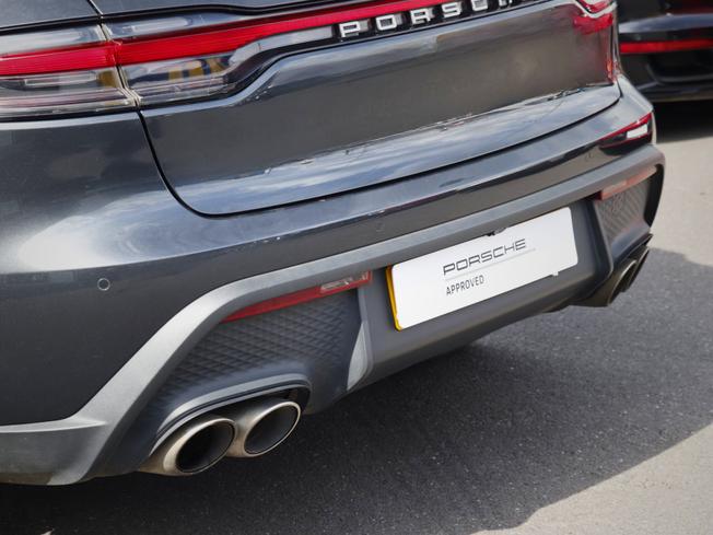 PORSCHE Macan Photo 11