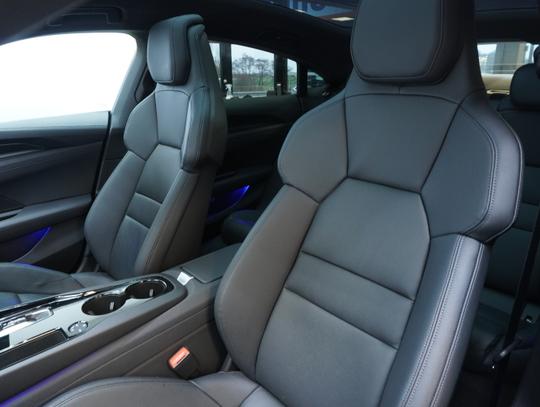 Audi e-tron GT Photo d402cd1a-994a-47f7-af42-17396cc0aa24.jpg