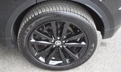 Jaguar E-PACE Photo 32
