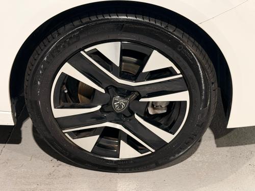 Peugeot 208 Photo d411b0ab-9e1e-460b-8473-7c5f671a22dc.jpeg