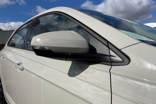 VOLKSWAGEN Polo Photo 26