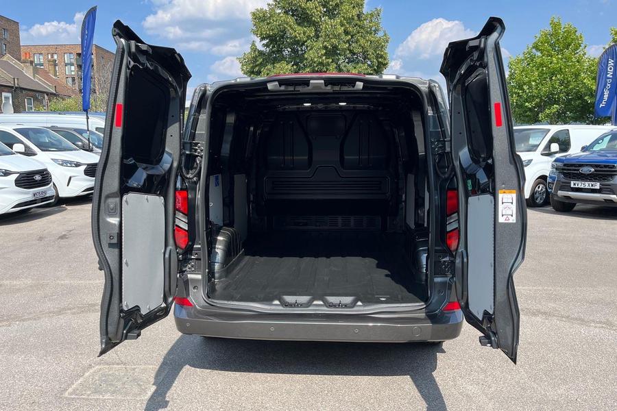 Ford TRANSIT CUSTOM Photo d44790b3-79b5-4340-b76c-43f799cee64b.jpg