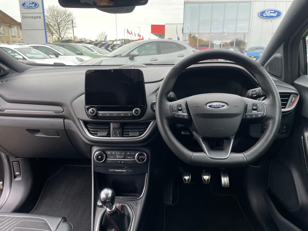 Ford Puma Photo d4526665-63c8-46de-8a29-808e22028595.jpeg