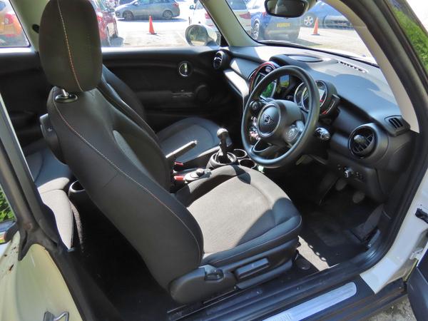 Used MINI Hatch GN19TFZ 17