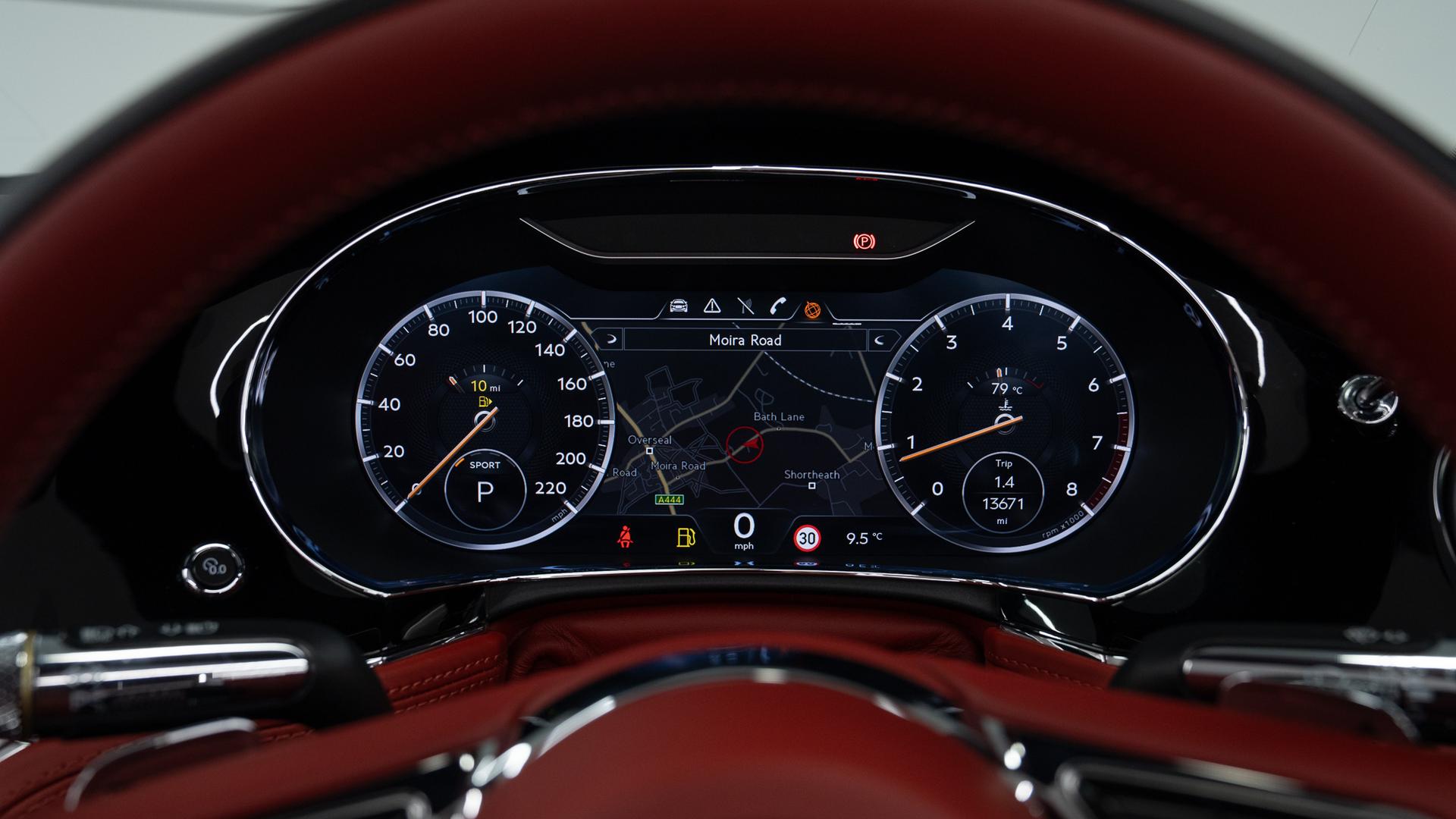 Bentley Continental Photo d4793215-7e0c-4e96-a85f-cd59a5877d93.jpg