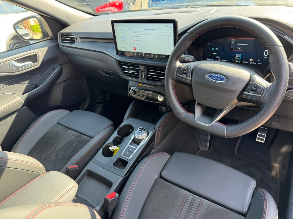 Ford Kuga Photo d48b10eb-a1d3-4f96-b496-b8300e9c3665.JPEG