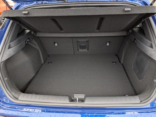 Kia K4 Photo d49a69df-e4c7-4d10-9681-c28549cfa830.jpg