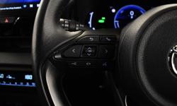 MAZDA 2 Hybrid Photo 8