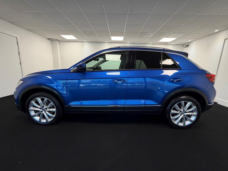 Volkswagen T-Roc Photo d4a9ff9b-a11e-4433-a1cd-f6fb8636bcb2.jpg