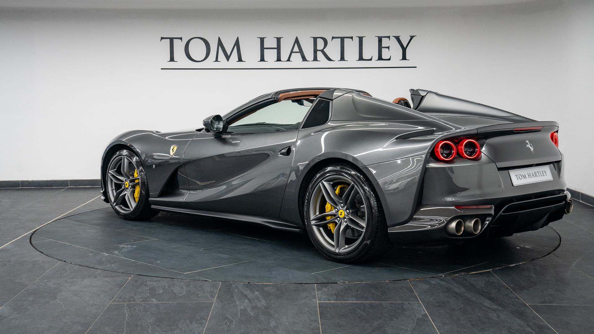 Ferrari 812 Photo d4aa211f-7036-4a4d-933d-251820852f39.jpg