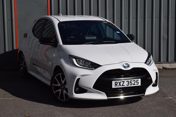 Used 2022 Toyota YARIS 1.5 Hybrid Dynamic 5dr CVT White at SERE Motors