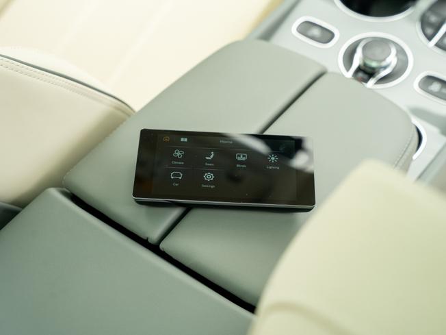 BENTLEY Bentayga Photo 36