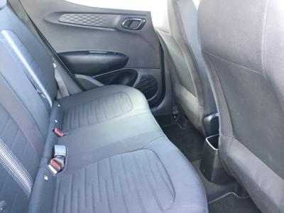 Hyundai i10 Photo 16