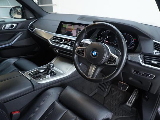 BMW X5 Photo d4bc29e6-54f4-4c4f-9d1c-1bc887890beb.jpg
