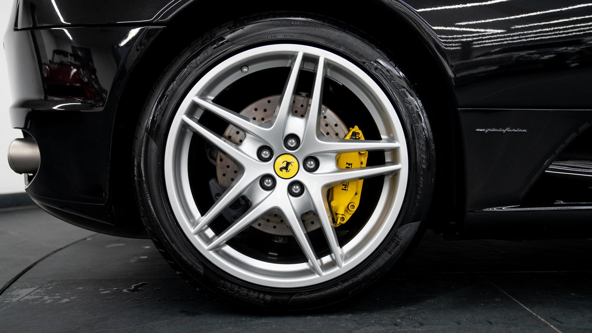 Ferrari F430 Photo d4bc2dce-59f8-4faf-b1b1-5bb7d1fe8a5d.jpg