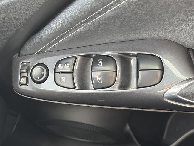 Nissan Juke Photo d4d41c9d-c958-47f5-99d1-d89f8f205df2.jpg