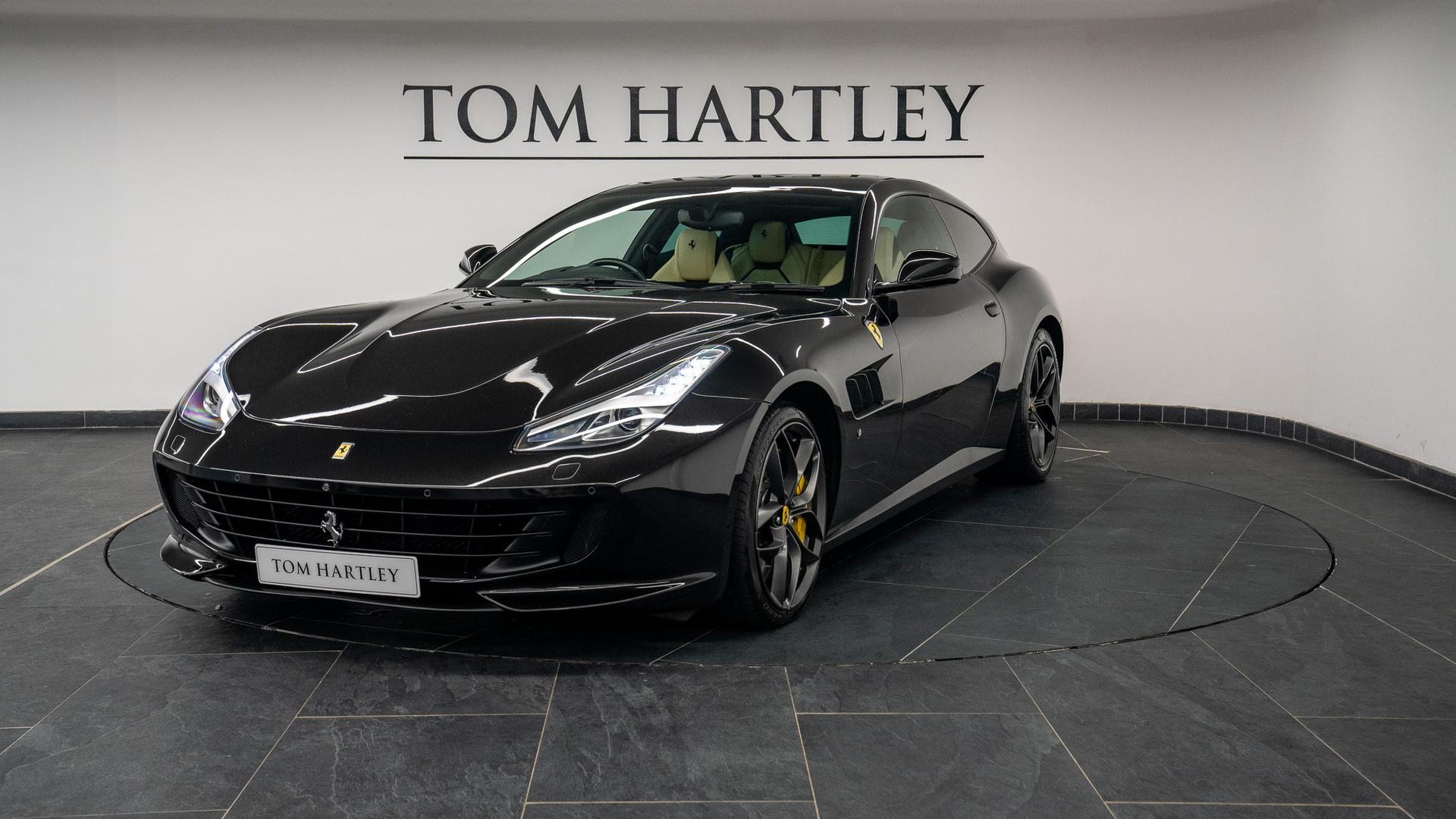 Ferrari GTC4 Lusso Photo d4e35b22-8f04-47ea-a789-94ba8eb9a762.jpg