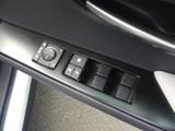 Lexus UX Photo 24