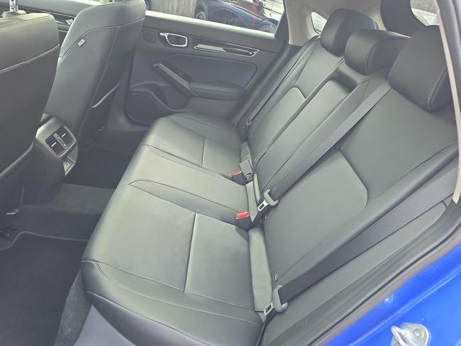 Honda Civic Photo d4f82435-0707-4472-bbd7-5abcc2429bd6.jpg