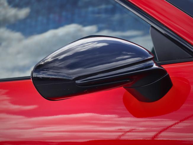 PORSCHE 911 Photo 10