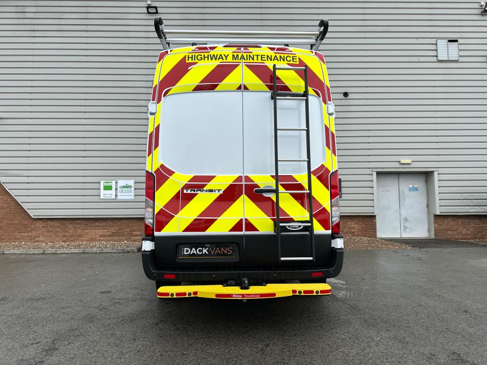 Ford Transit Photo d501bcd9-016c-46c5-8672-eb5328d082bb.jpg