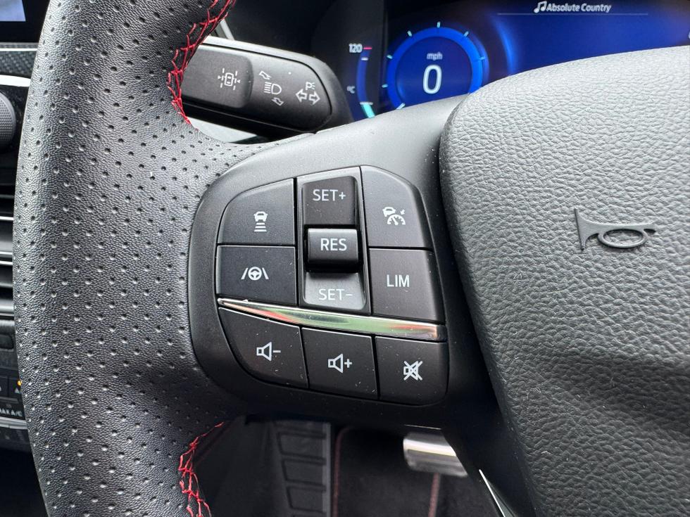 Ford Kuga Photo d519ed1d-c35c-482b-b223-c63d22587497.JPEG