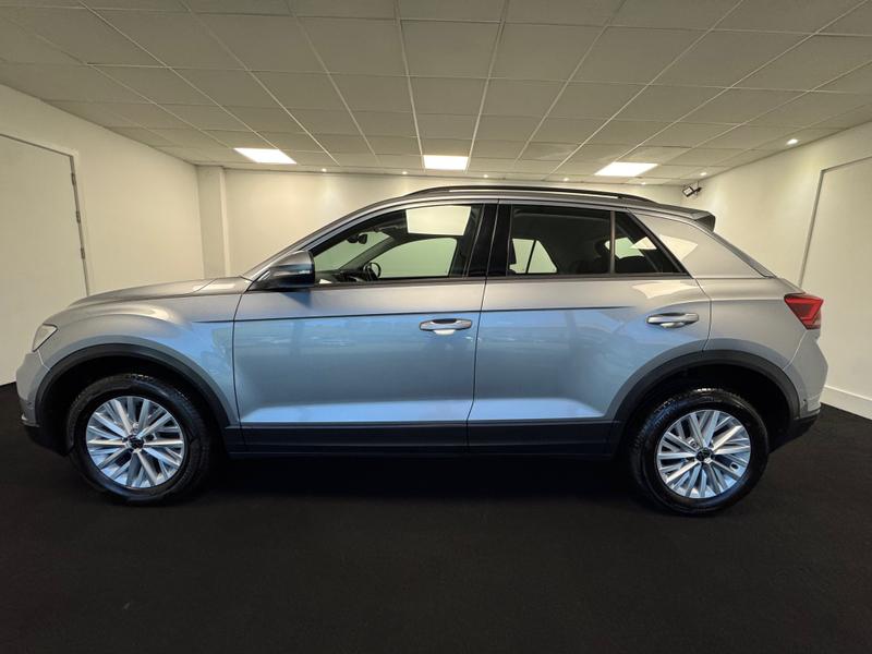 Volkswagen T-Roc Photo d54480e8-9b99-48c0-a910-e3df57bea4d1.jpg