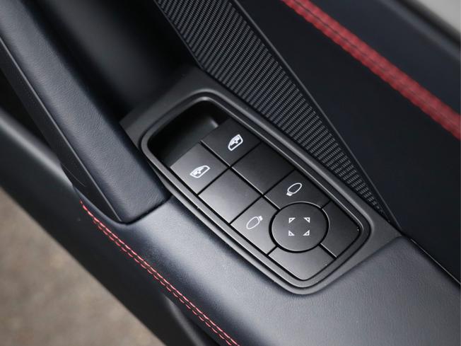 PORSCHE 911 Photo 21