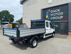 Ford Transit Photo 1