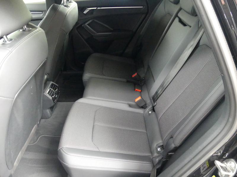 Audi Q3 Photo d56765fd-12fa-45fc-bb49-b0404bb154a3.jpg
