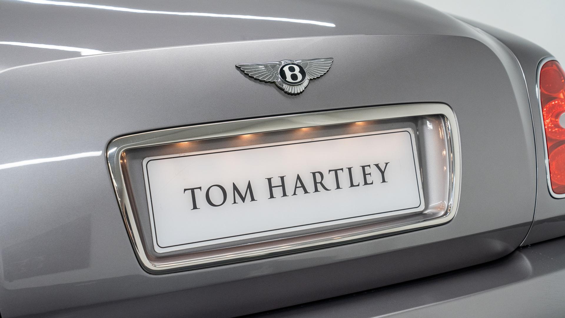 Bentley Azure Photo d578af45-030d-40cf-85d6-f32b220236e5.jpg