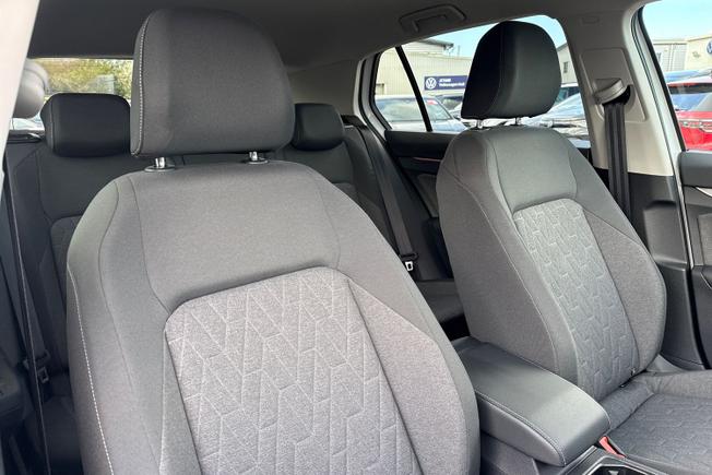 Volkswagen Golf Photo 33