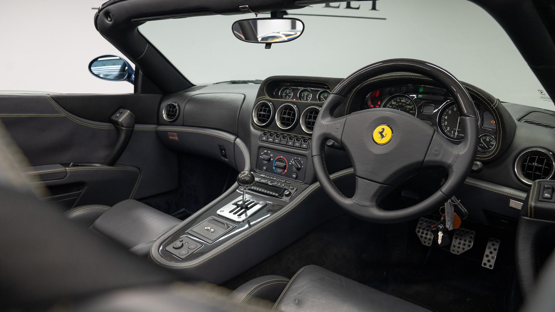 Ferrari 550 Barchetta Pininfarina Photo d57b765c-1a98-4dea-ab9b-773ba42a0ead.jpg