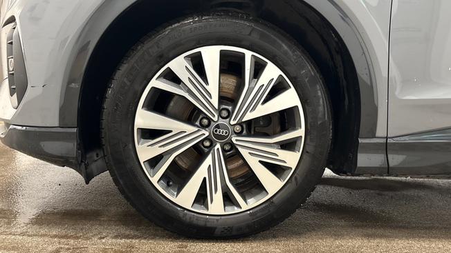 Audi Q4 E-Tron Photo 5