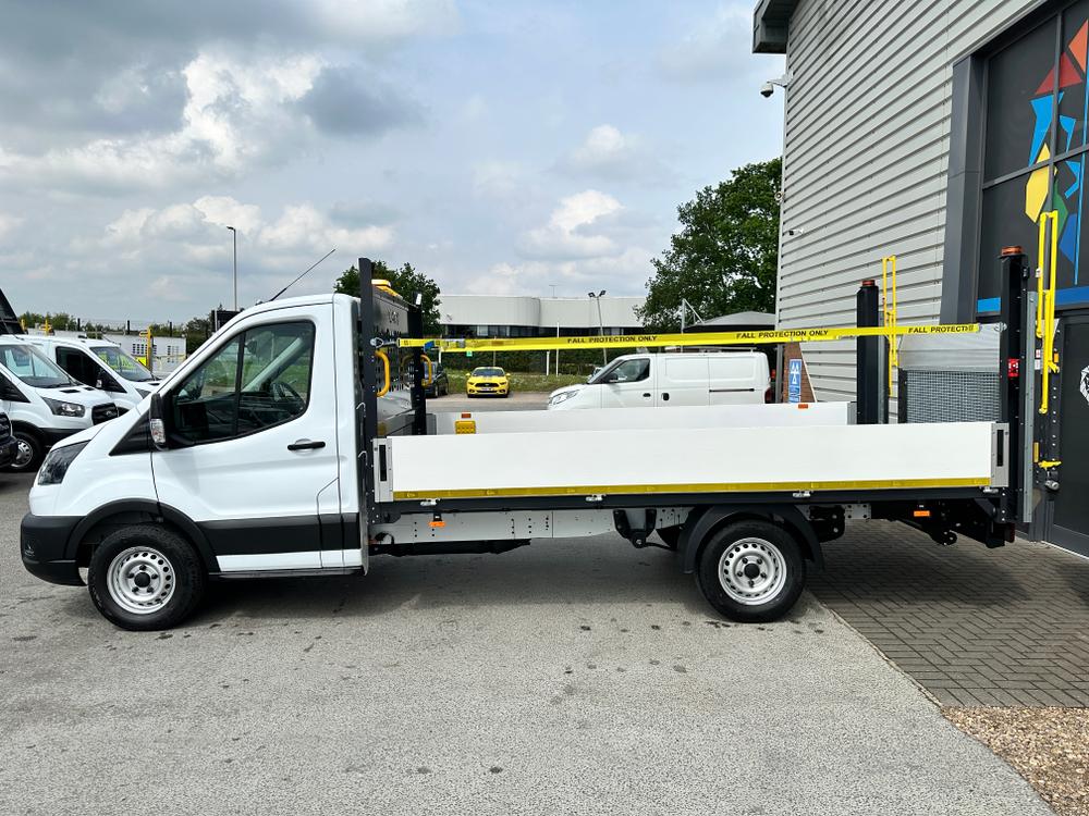 Ford Transit Photo d587478d-a531-4527-b94b-a2ca5c24f05d.jpg