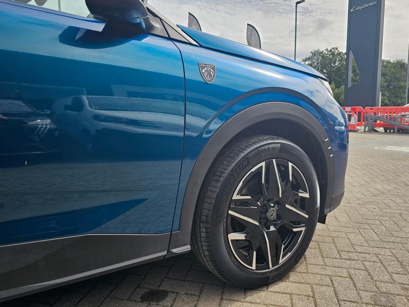 2025 25 PEUGEOT 5008