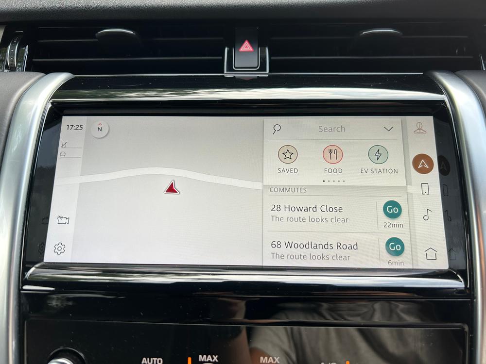 Used Land Rover Discovery Sport AU71OKE 41