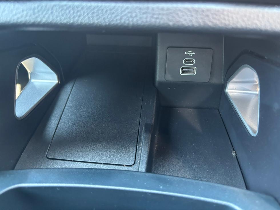 Ford Ranger Photo d5c04590-8390-47fc-bada-5f18f6487090.JPEG