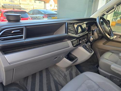 Volkswagen California Photo d5e88787-677a-4d68-be21-8a27e508a1ad.jpg